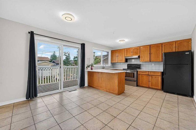 1608 54 Street SE, Penbrooke Meadows — interior photo 7