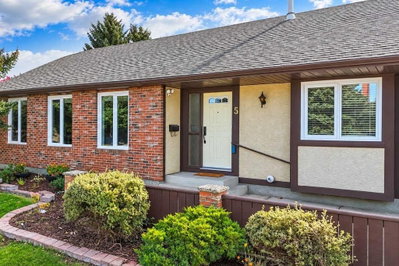 5 Ross View Bay SE