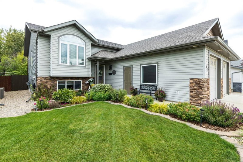12 Aspen Heights Way