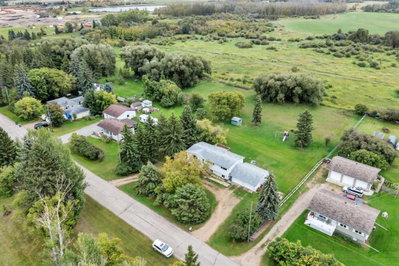 20 - 27305 391 Township Road