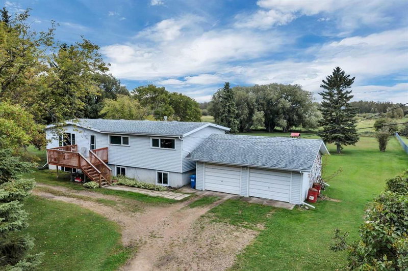 20 - 27305 391 Township Road
