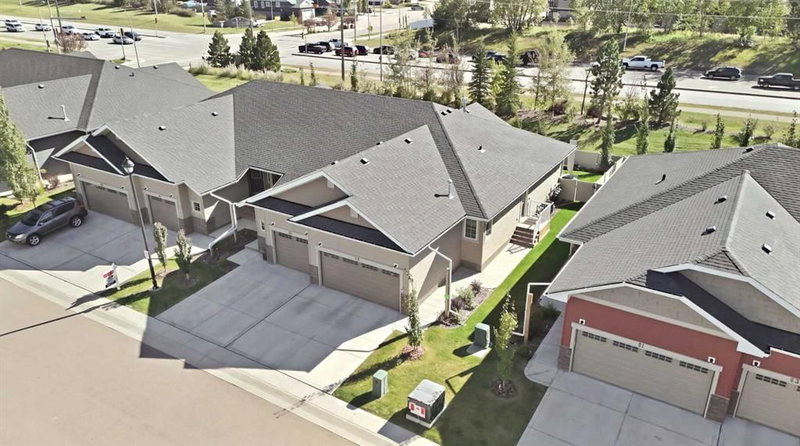 49 Golden Crescent