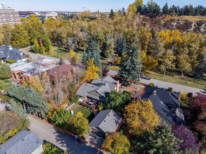 3025 Roxboro Glen Road SW