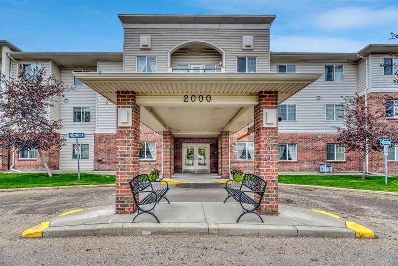 2202 - 928 Arbour Lake Road NW