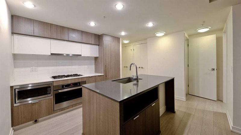 301, 51 Waterfront Mews SW, Chinatown — interior photo 6