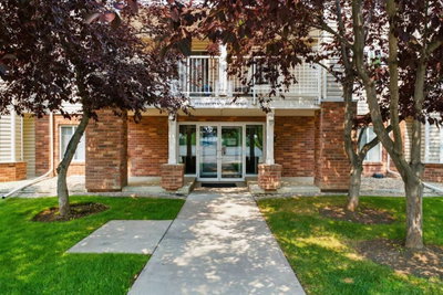 102 - 17 Country Village Bay NE