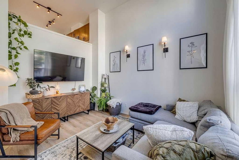 164 Elgin Gardens SE, McKenzie Towne — interior photo