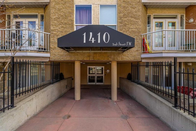 214 - 1410 2 Street SW