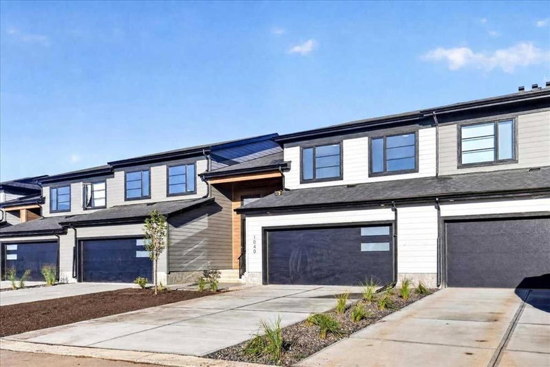 1040 Sailfin Heath