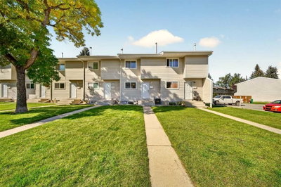 53 - 55 Lemoyne Crescent W