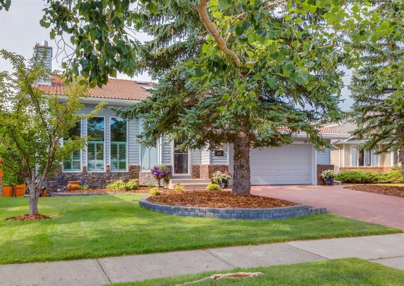 111 Hawksbrow Drive NW, Hawkwood — photo 3