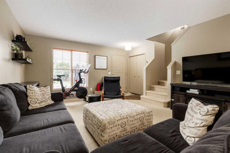 778 Tuscany Drive NW, Tuscany — interior photo