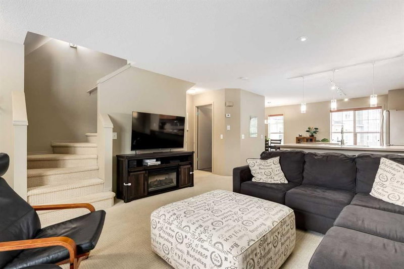 778 Tuscany Drive NW, Tuscany — interior photo 5