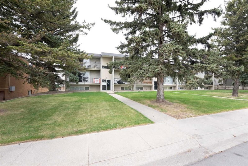 3 - 218 Mayor Magrath Drive N