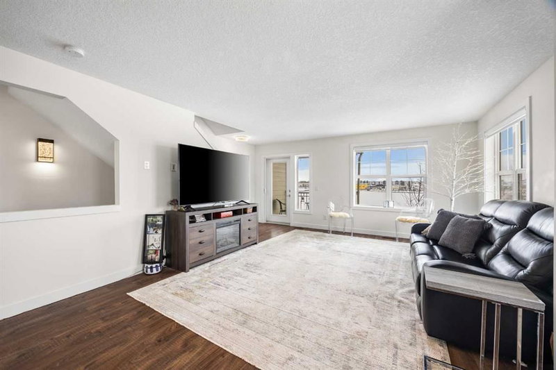 111 Evanscrest Gardens NW, Calgary — listing photo 3