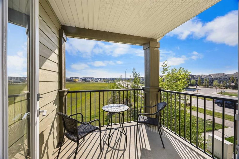 111 Evanscrest Gardens NW, Calgary — listing photo 4