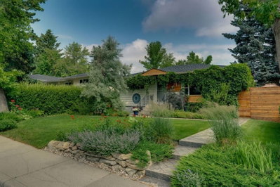 212 Blackthorn Road NW