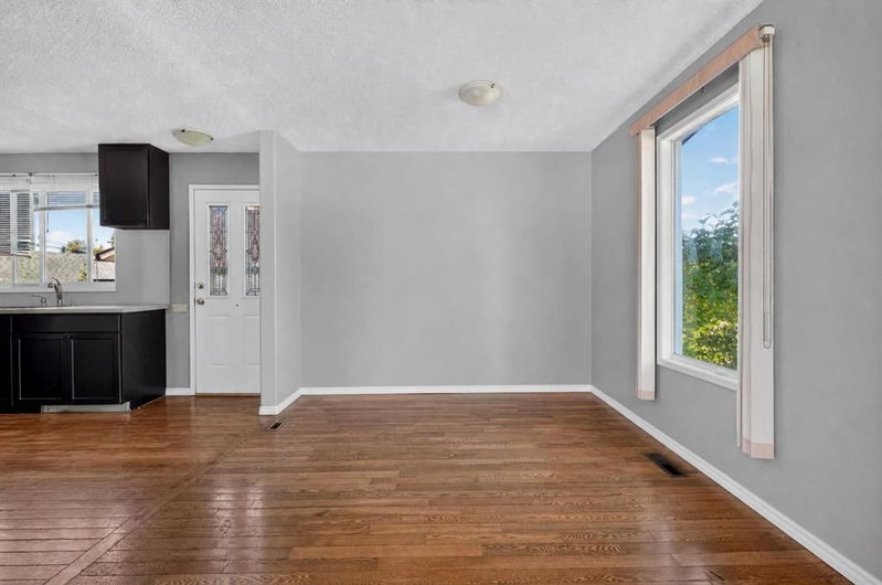 4843 7 Avenue SE, Forest Heights — interior photo 7