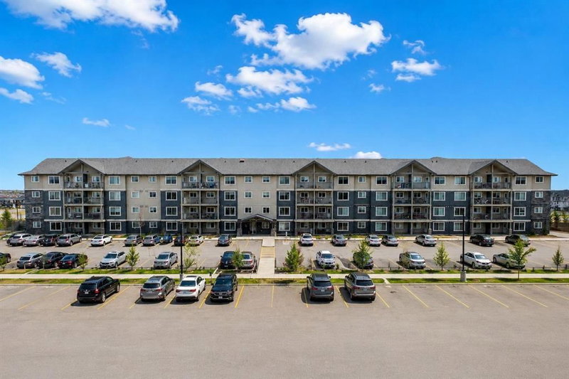 3320 - 181 Skyview Ranch Manor NE