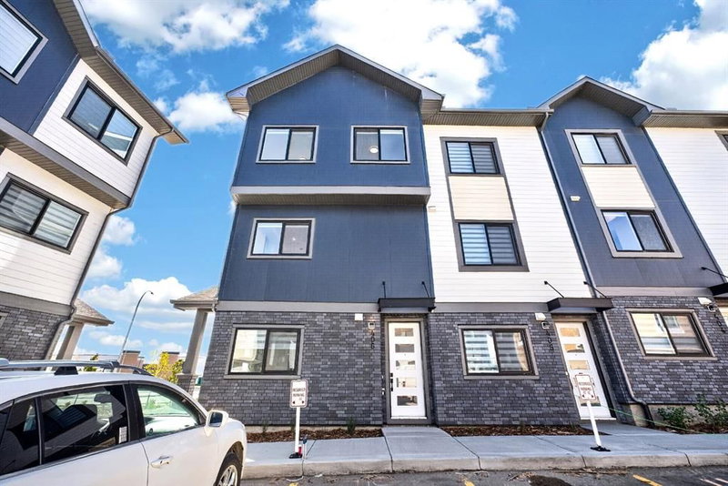 406 - 200 Belvedere Boulevard SE
