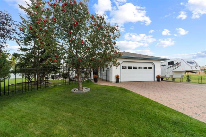 112 Edgewood Close