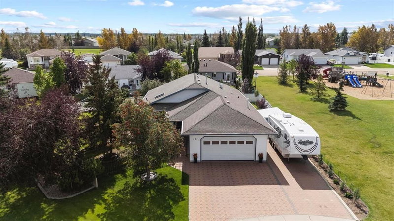 112 Edgewood Close
