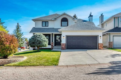 238 Hawktree Bay NW