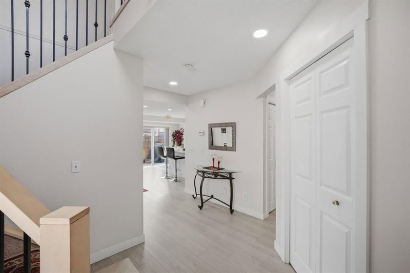 54 Saddlecreek Crescent NE, Saddle Ridge — interior photo 7