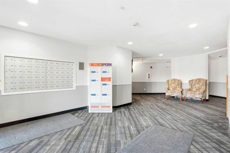 2208 - 2518 Fish Creek Boulevard SW