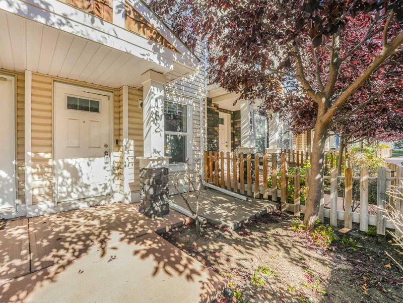 162 - 2802 KINGS HEIGHTS Gate SE