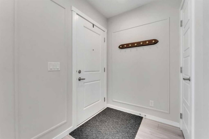 124 - 31 Red Embers Parade NE