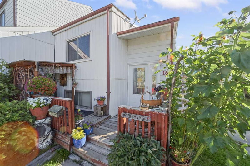 16 Princess Petra Avenue