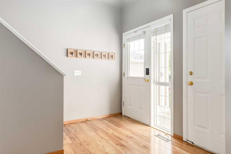 87 Royal Elm Way NW, Royal Oak — photo 3