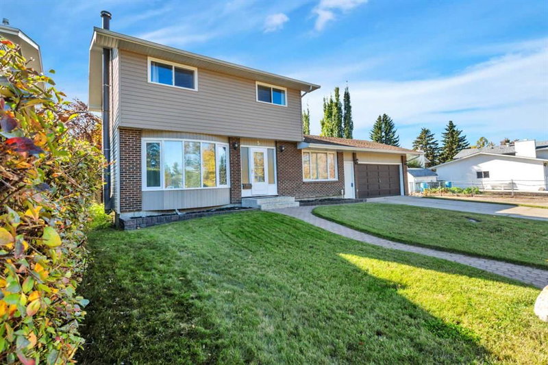 5 Ward Crescent N