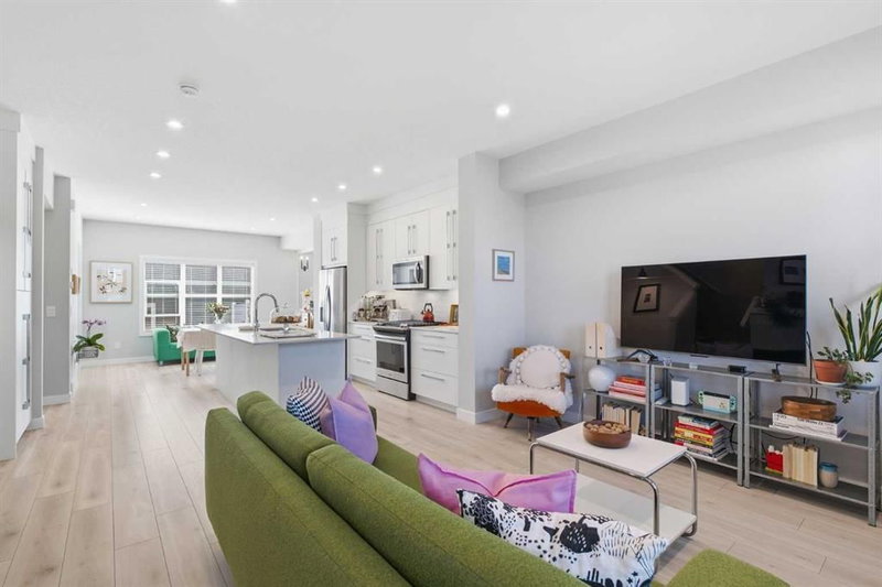 416 West Lakeview Drive