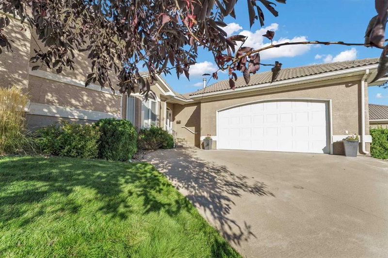 16 River Ridge Court NW