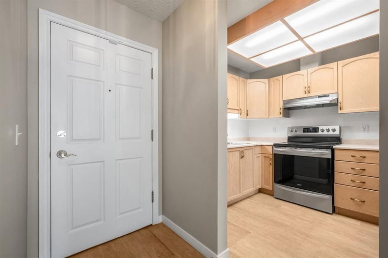 1108 - 1108 Hawksbrow Point NW