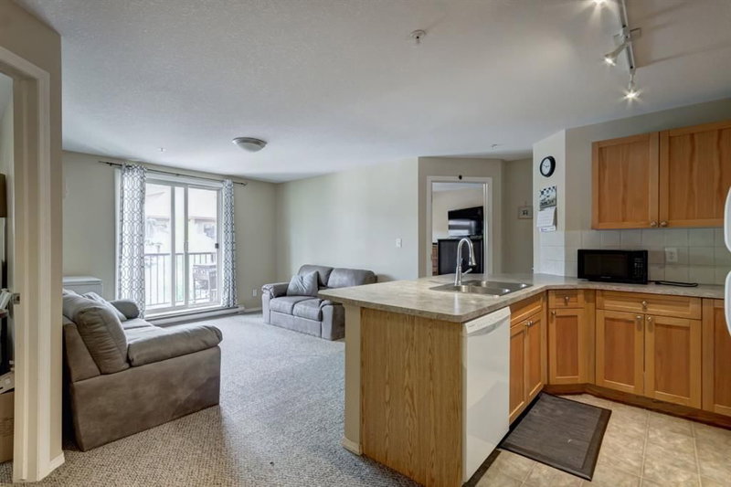 202 - 186 Kananaskis Way