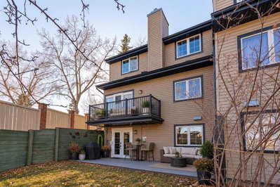 33 - 448 Strathcona Drive SW