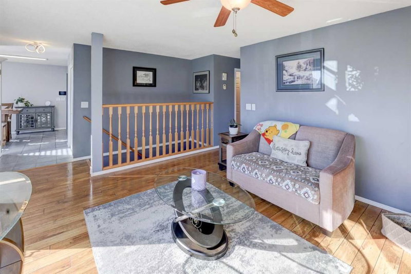 115 Aberfoyle Close NE, Abbeydale — interior photo 5