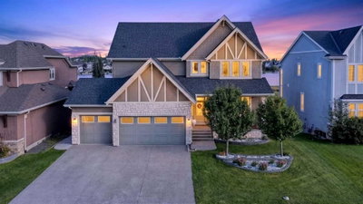 196 Stonemere Close