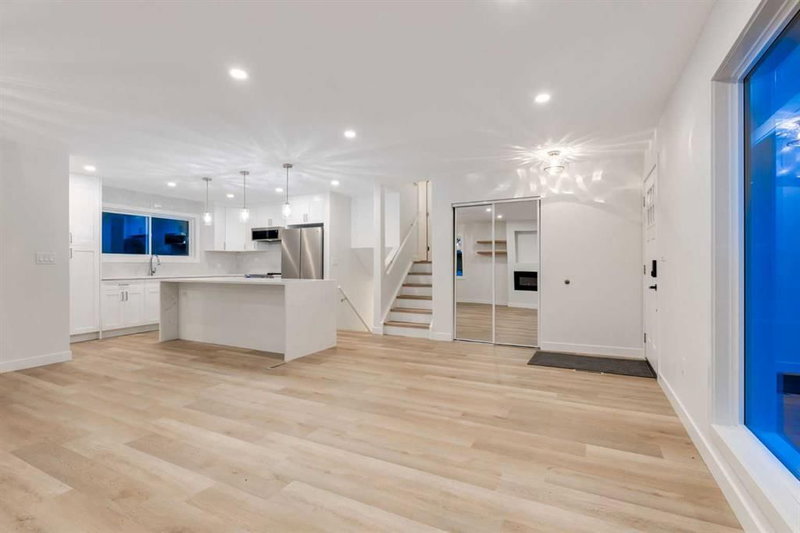 941 Macleod Trail SW