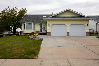 11 Maple Place