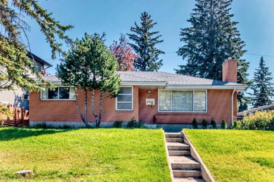 4620 Voyageur Drive