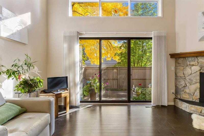 4 Glamis Gardens SW, Glamorgan — interior photo