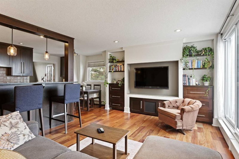 301 - 312 Cedar Crescent SW