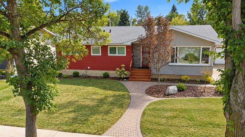 47 Montcalm Avenue