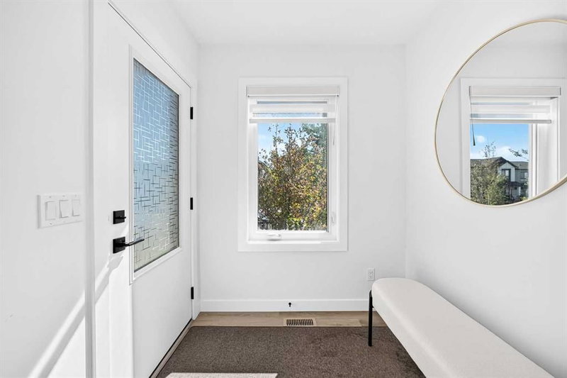 35 Silverton Glen Green SW