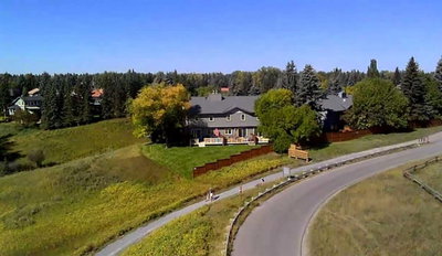 22 - 64 Woodacres Crescent