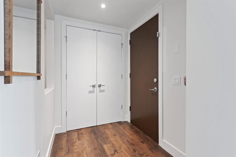 109, 1025 5 Avenue SW, Downtown West End — interior photo 5